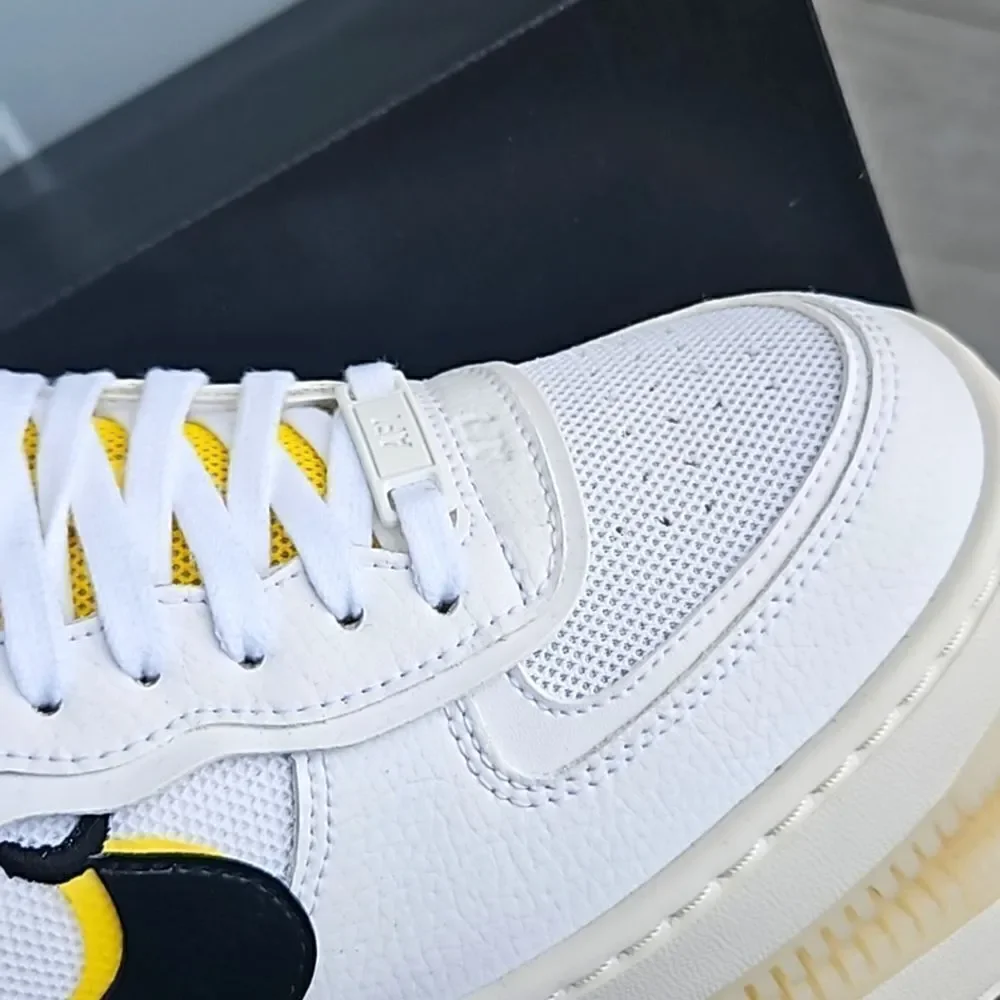 NIKE WOMENS AF1 LOW SHADOW GO THE EXTRA SMILE limited edition NEW sneaker Size 8